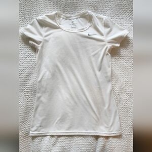 Nike Women's White Short Sleeve Tee